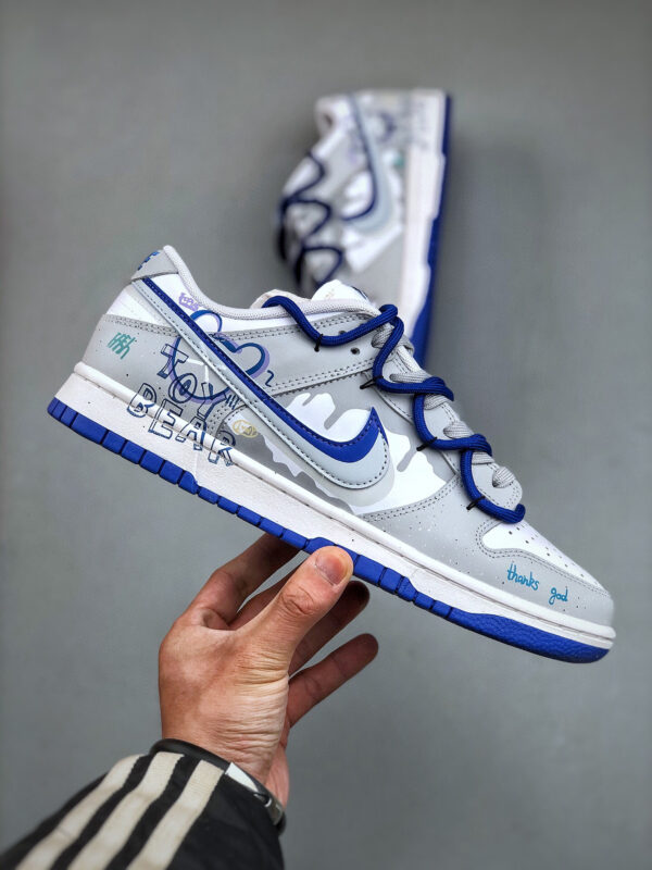 Nike SB Dunk Low