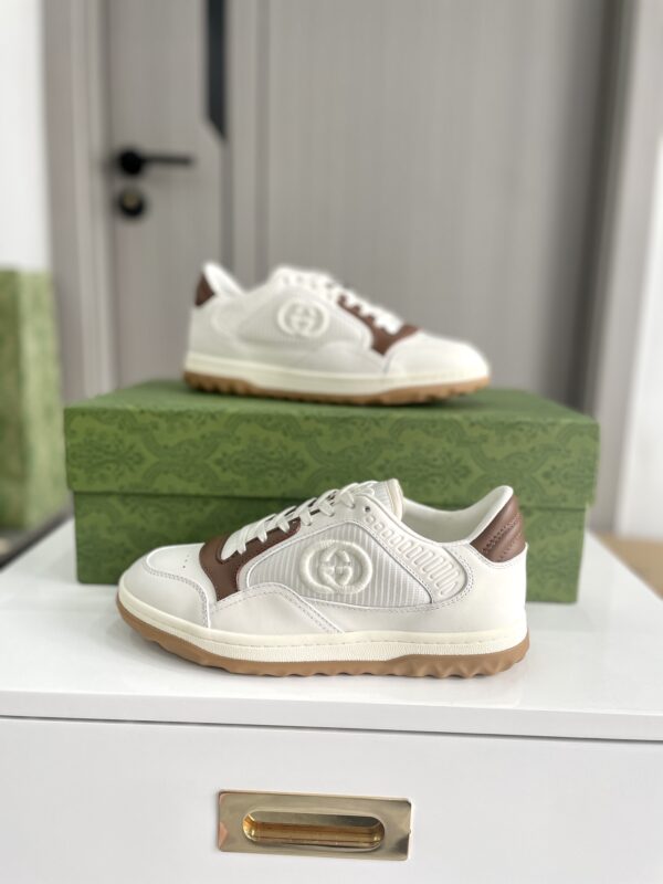Sneaker CD – Image 2