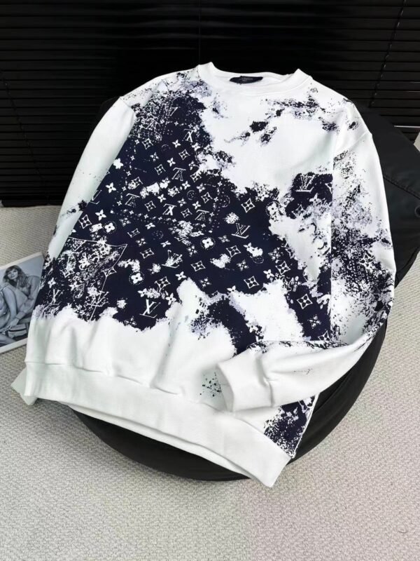 Sweat LV Sky