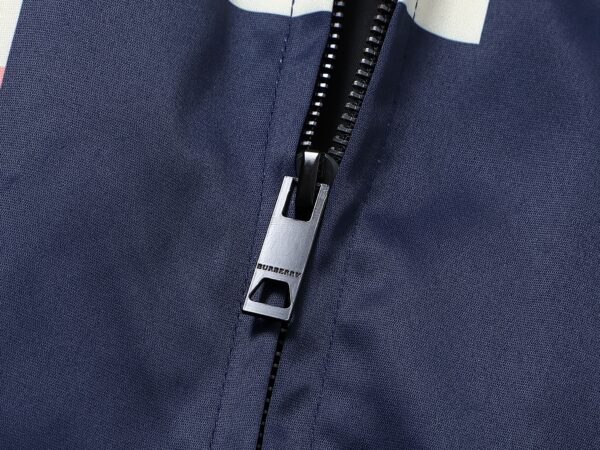 Kway Burberry Blue – Image 5