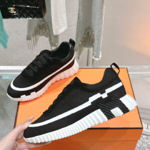 Basket Bouncing Black White