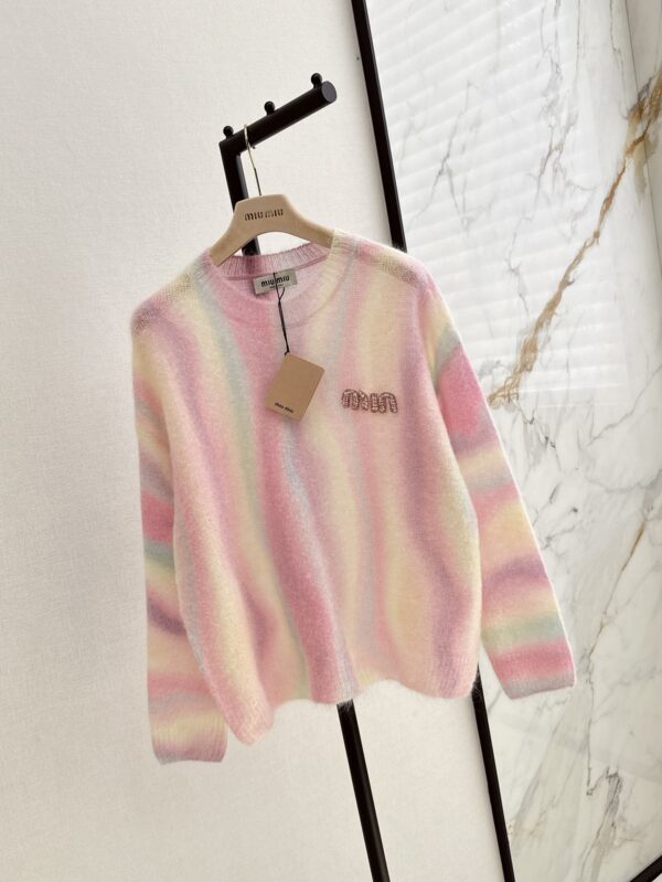 Pull Laine pink Miu-Miu